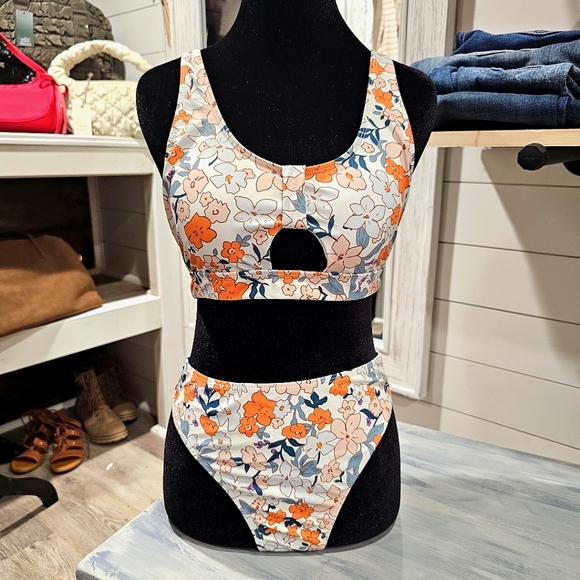 Amazon Other - 2 Piece Adjustable Bikini Like New